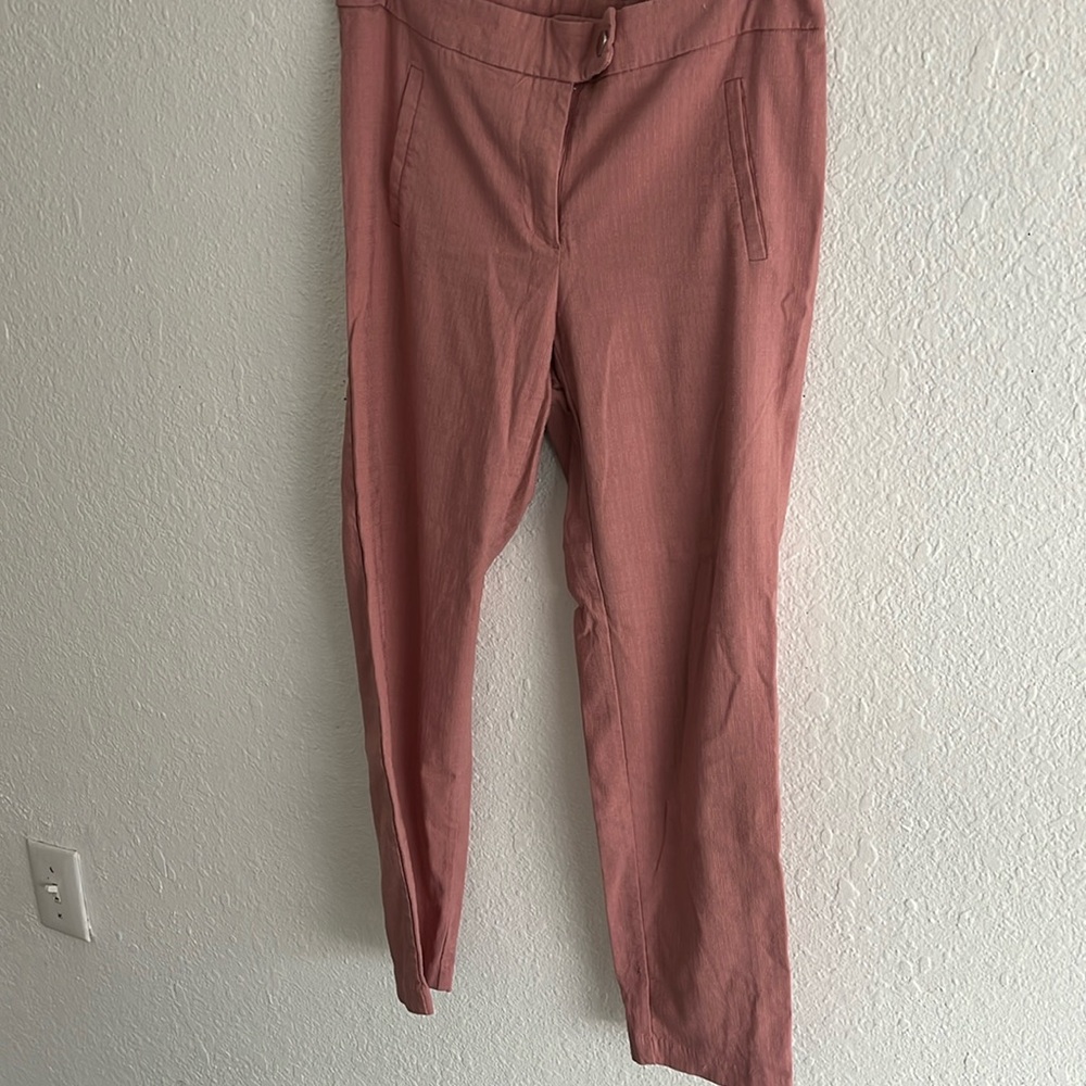 pink trousers